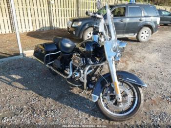  Salvage Harley-Davidson Flhr