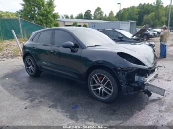  Salvage Porsche Macan