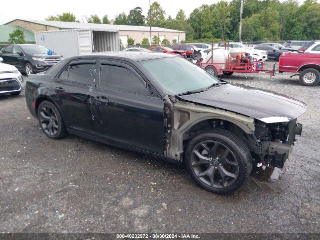  Salvage Chrysler 300