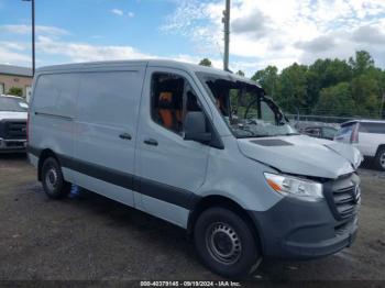  Salvage Mercedes-Benz Sprinter 2500