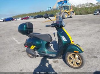  Salvage Vespa GTS 300 Super