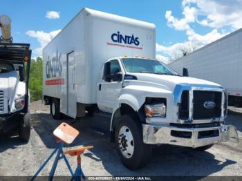  Salvage Ford F-650 Gas