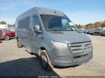  Salvage Mercedes-Benz Sprinter 2500