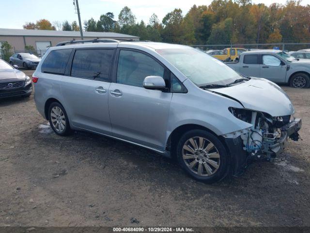  Salvage Toyota Sienna