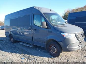  Salvage Mercedes-Benz Sprinter 2500