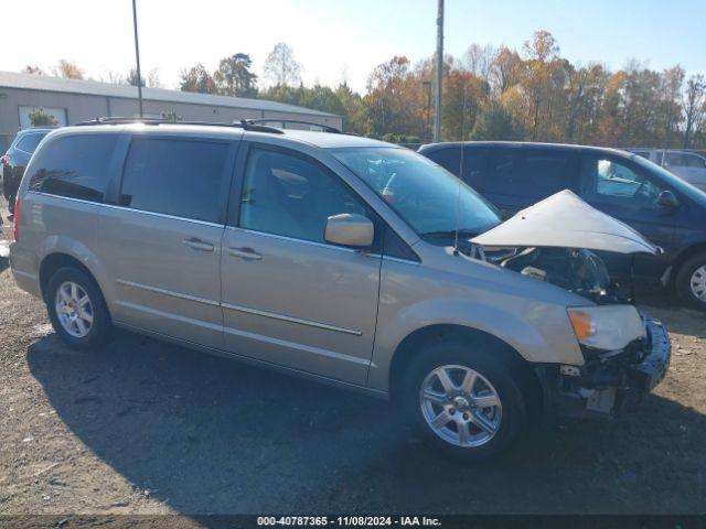  Salvage Chrysler Town & Country