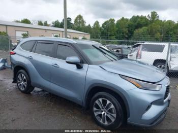  Salvage Toyota Highlander