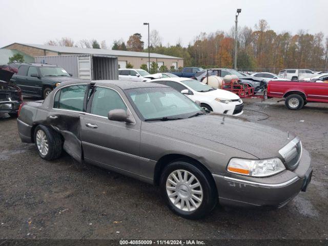  Salvage Lincoln Towncar