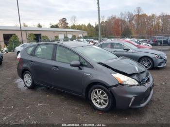  Salvage Toyota Prius v