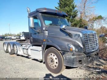  Salvage Freightliner Cascadia 125