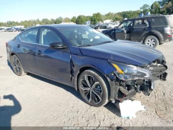  Salvage Nissan Altima