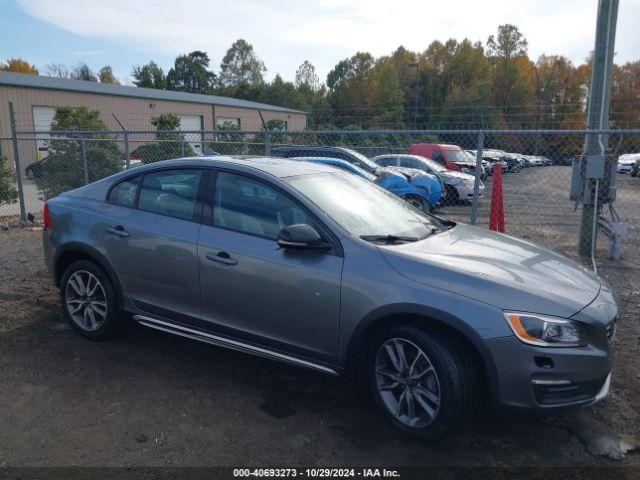  Salvage Volvo S60 Cross Country