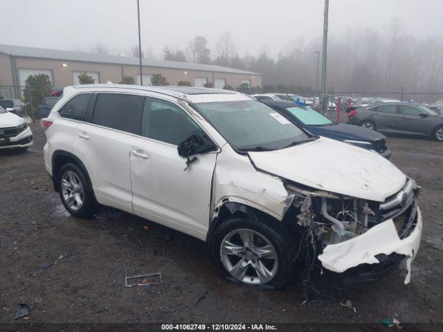  Salvage Toyota Highlander