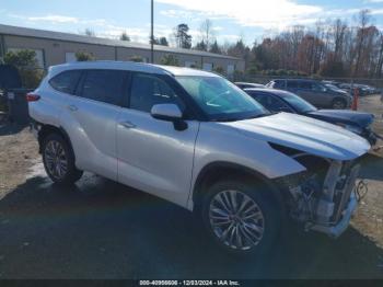  Salvage Toyota Highlander