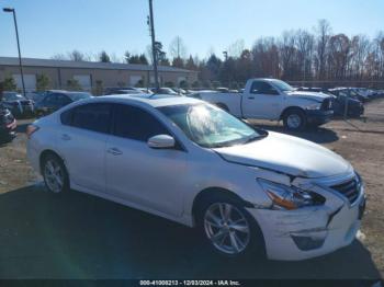  Salvage Nissan Altima