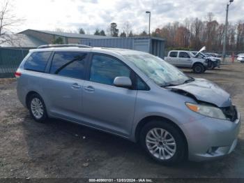  Salvage Toyota Sienna