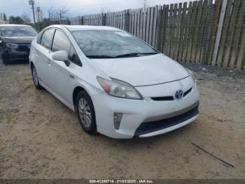  Salvage Toyota Prius