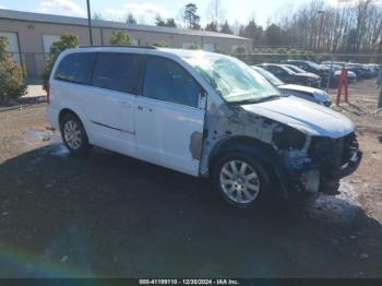  Salvage Chrysler Town & Country