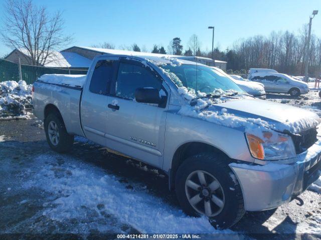  Salvage Nissan Titan