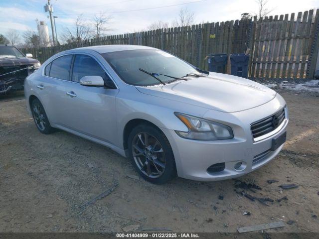  Salvage Nissan Maxima