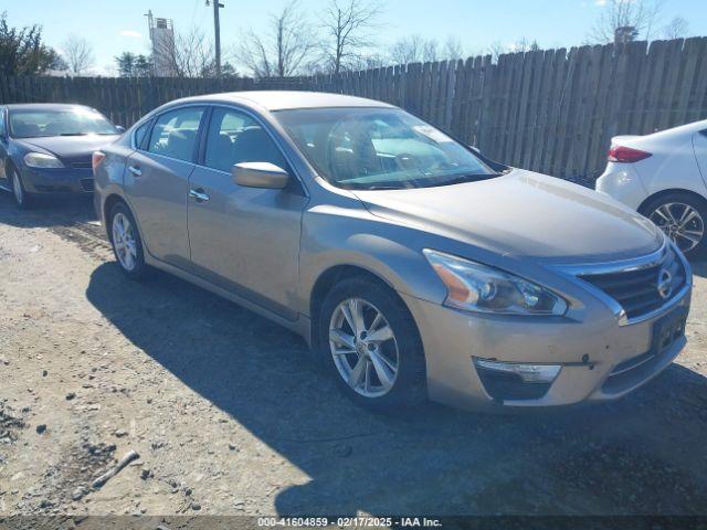  Salvage Nissan Altima