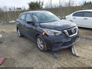  Salvage Nissan Kicks