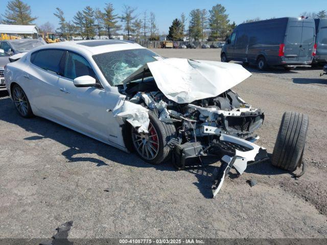  Salvage Maserati Quattroporte