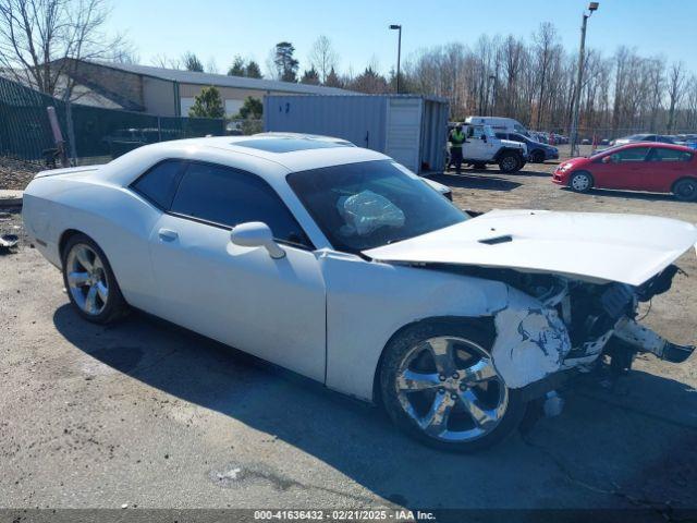  Salvage Dodge Challenger