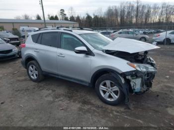  Salvage Toyota RAV4