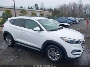  Salvage Hyundai TUCSON