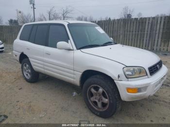  Salvage Toyota RAV4