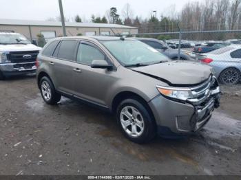  Salvage Ford Edge