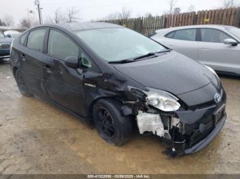  Salvage Toyota Prius