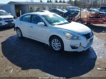  Salvage Nissan Altima