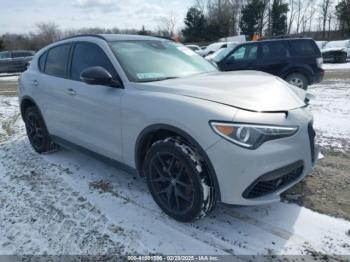  Salvage Alfa Romeo Stelvio