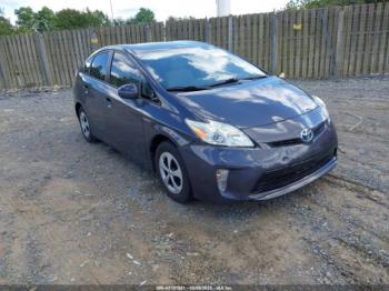  Salvage Toyota Prius