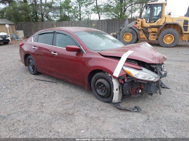  Salvage Nissan Altima