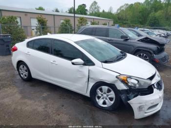  Salvage Kia Forte