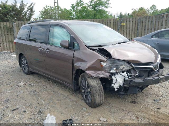 Salvage Toyota Sienna