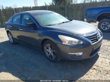  Salvage Nissan Altima