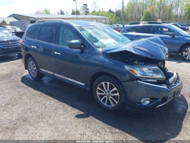  Salvage Nissan Pathfinder