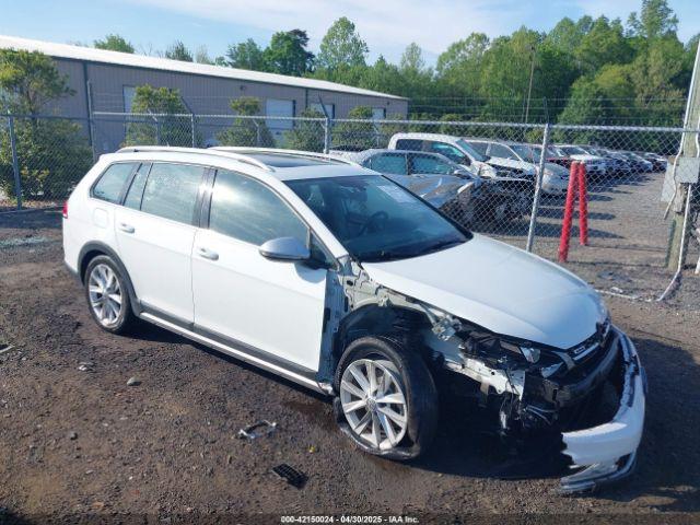  Salvage Volkswagen Golf