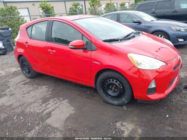  Salvage Toyota Prius c