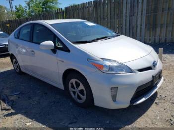  Salvage Toyota Prius