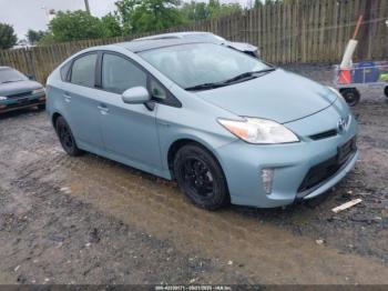  Salvage Toyota Prius
