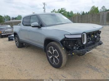  Salvage Rivian R1T