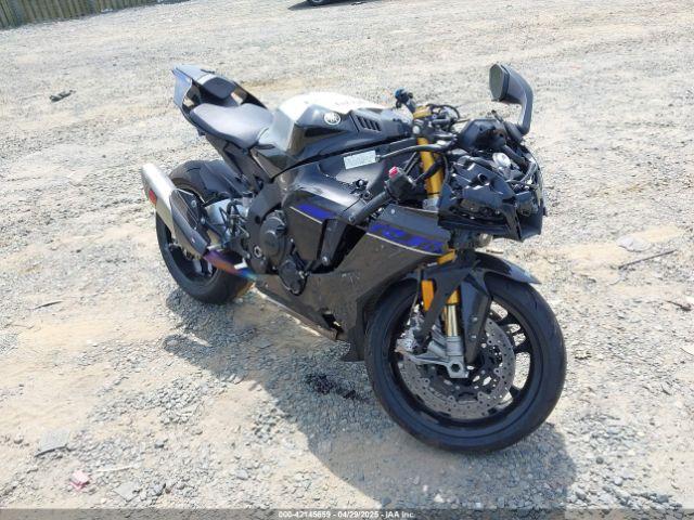  Salvage Yamaha Yzfr1m