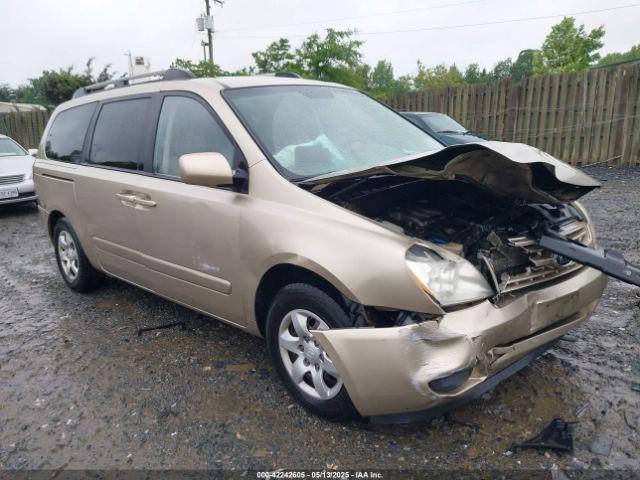  Salvage Kia Sedona