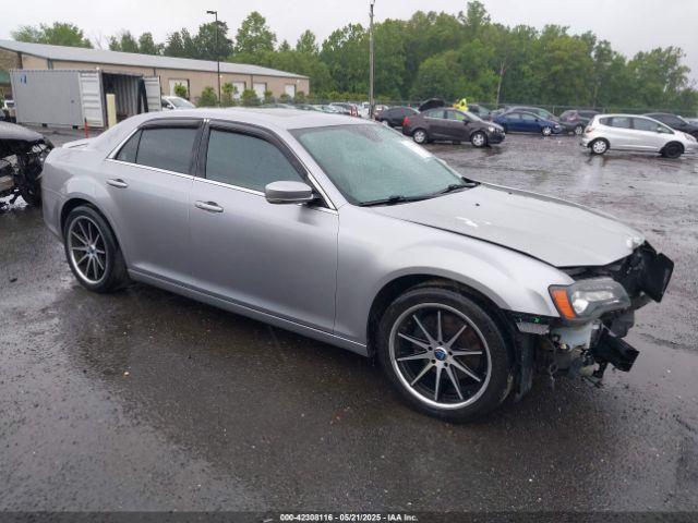  Salvage Chrysler 300