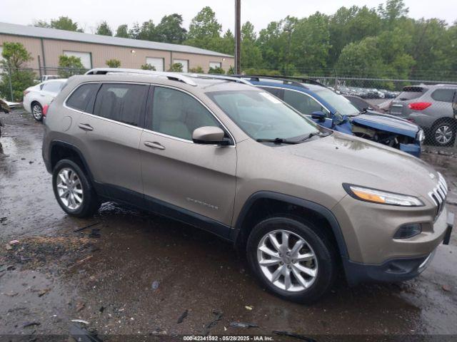  Salvage Jeep Cherokee